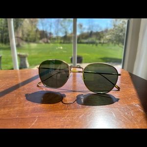 ILLESTEVA PRINCE SUNGLASSES in GOLD / OLIVE FLAT